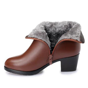 Bota Feminina em Couro Peluciada - CozyChic - Inova Mix Store Bota Feminina em Couro Peluciada - CozyChic