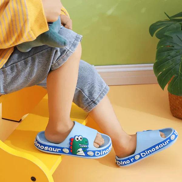 Chinelo Ortopédico Infantil Antiderrapante - Dino Crocks - Inova Mix Store Chinelo Ortopédico Infantil Antiderrapante - Dino Crocks